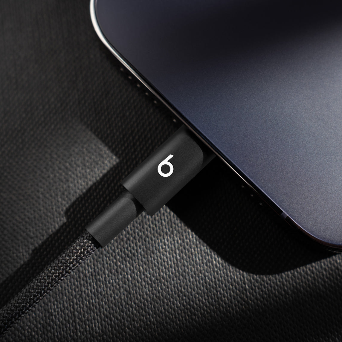 Beats USB-C to Lightning Woven Short Cable (20 cm) - Bolt Black