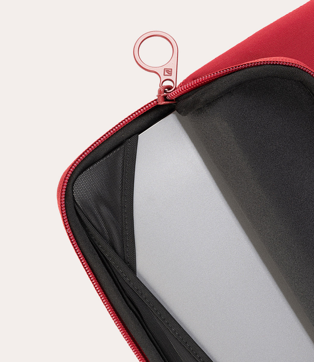 Tucano Top sleeve MBA/MBP 13 - Crvena