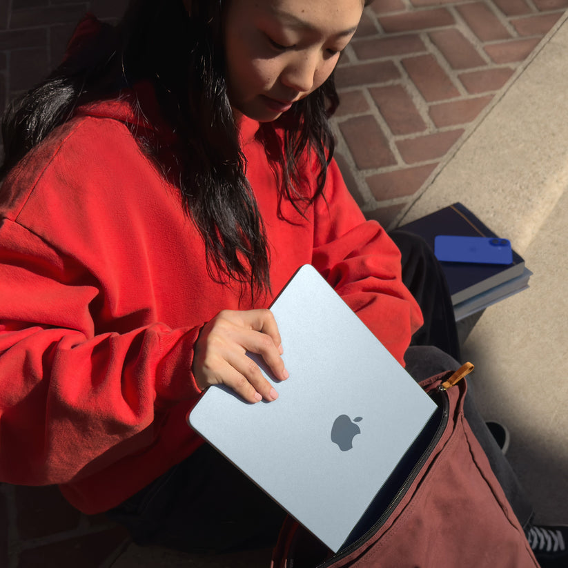 13-inčni MacBook Air M4 sa 10-jezgarnim CPU-om, 10-jezgarnim GPU-om, 16GB objedinjene memorije i 512GB SSD - Midnight - iSTYLE RS