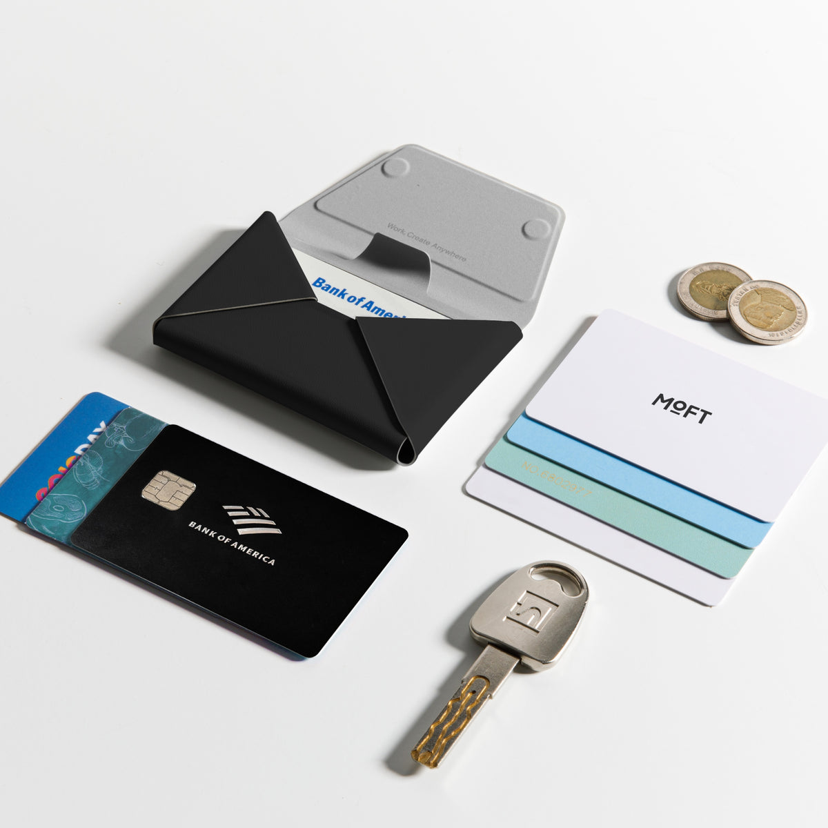 MOFT Trackable Field Wallet (8 cards) & Stand - Jet Black
