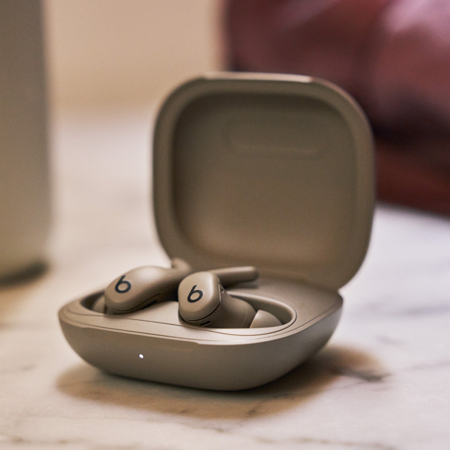 Beats Powerbeats Fit - Gravel Grey