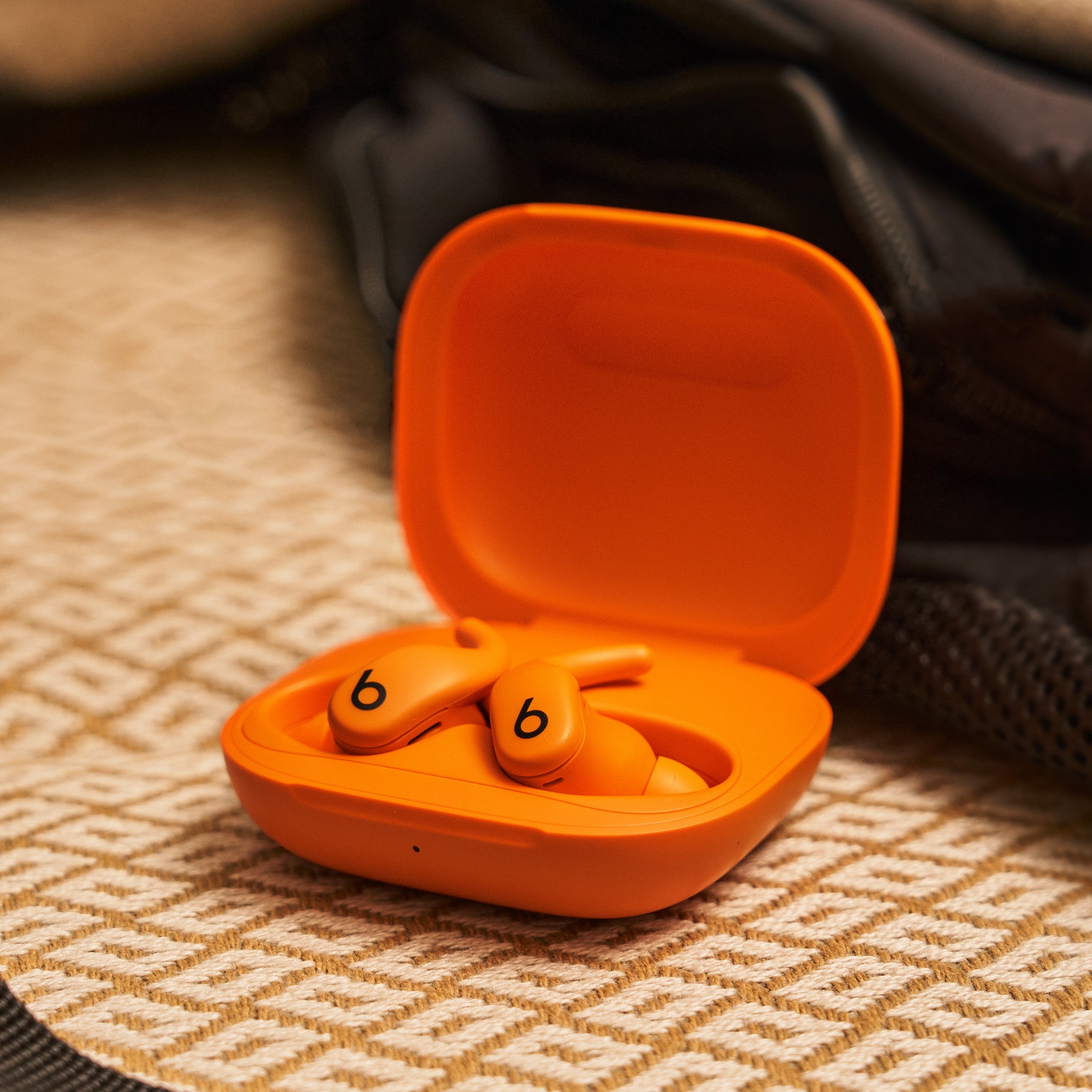 【新品未開封】PowerbeatsFit オレンジME2M4PA/A 5C9J6 Beats Powerbeats Fit - Spark Orange – iSTYLE.rs