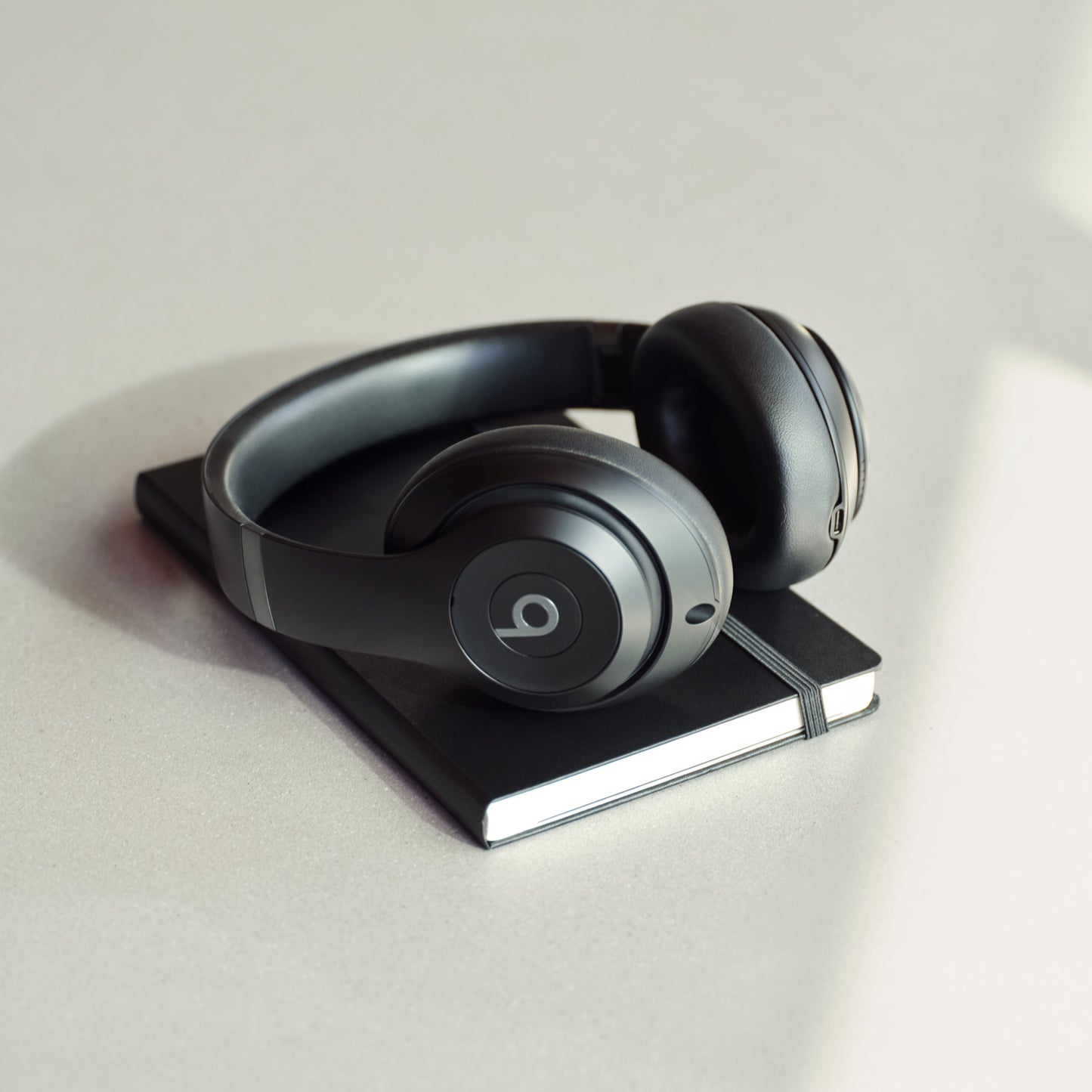 Beats Studio Pro Wireless Headphones - Black