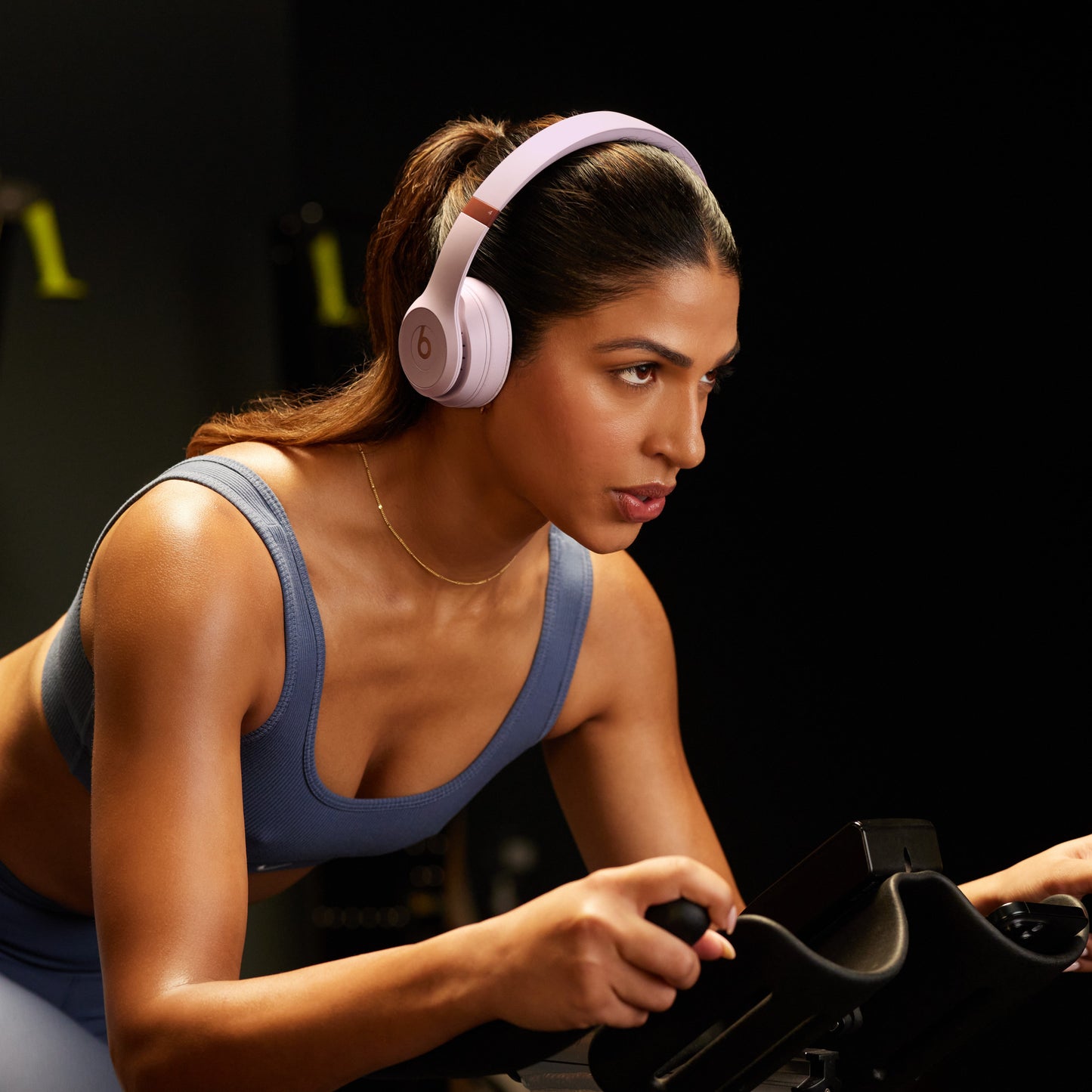 Beats Solo 4 Wireless Headphones - On-Ear - Cloud Pink