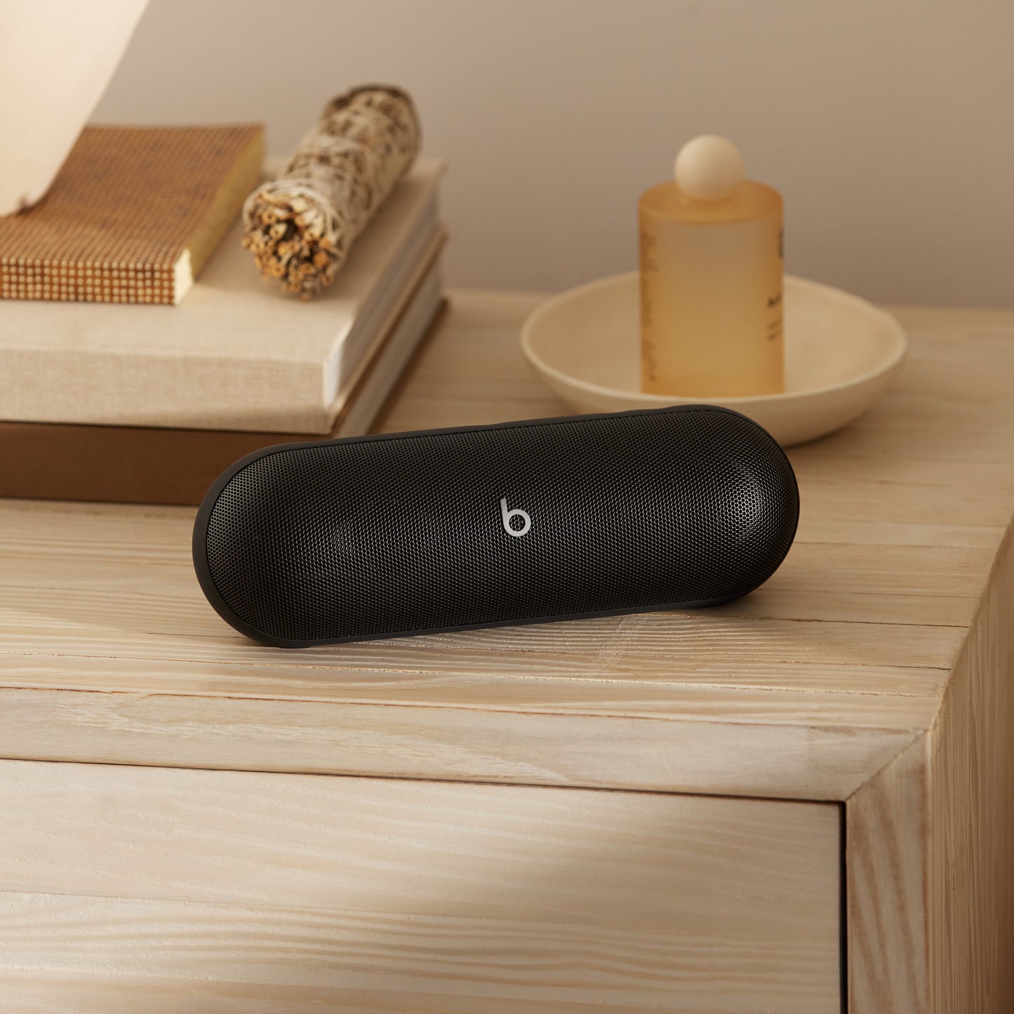 Beats Pill - Wireless Bluetooth Speaker - Matte Black