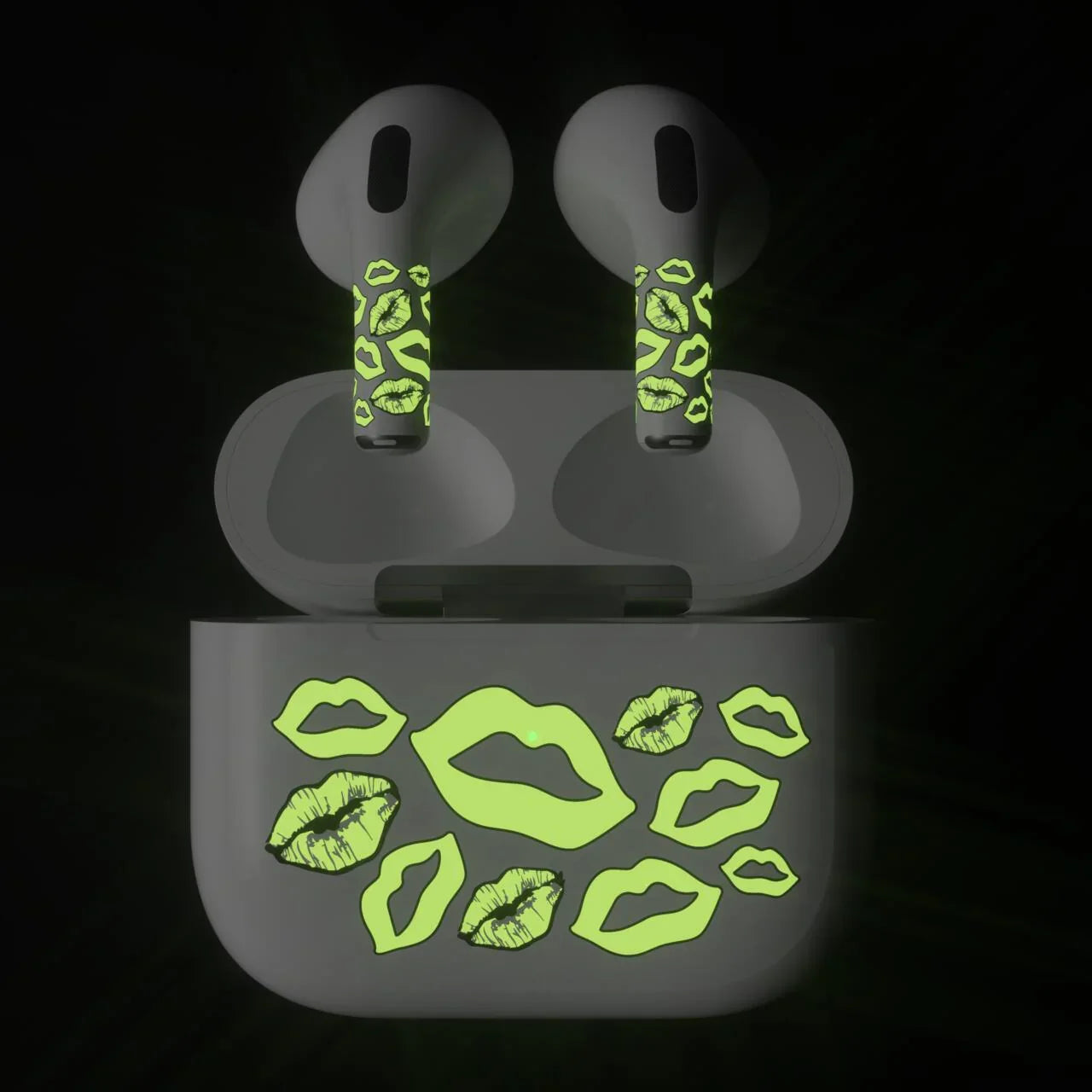 Next One Art Skin za AirPods (3rd Gen) - Glowing Lips - iSTYLE RS