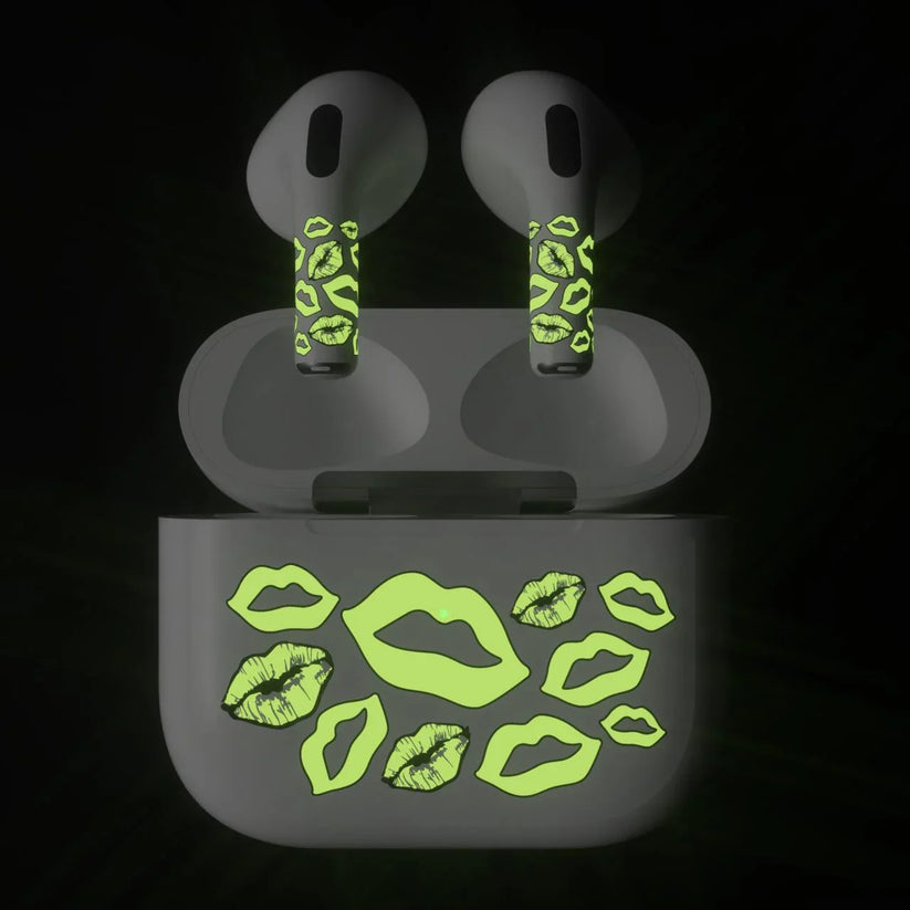 Next One Art Skin za AirPods (3rd Gen) - Glowing Lips - iSTYLE RS