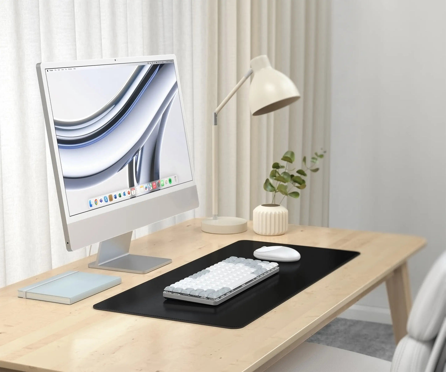 Satechi Vegan-Leather Premium Desk Mat - Black - iSTYLE RS