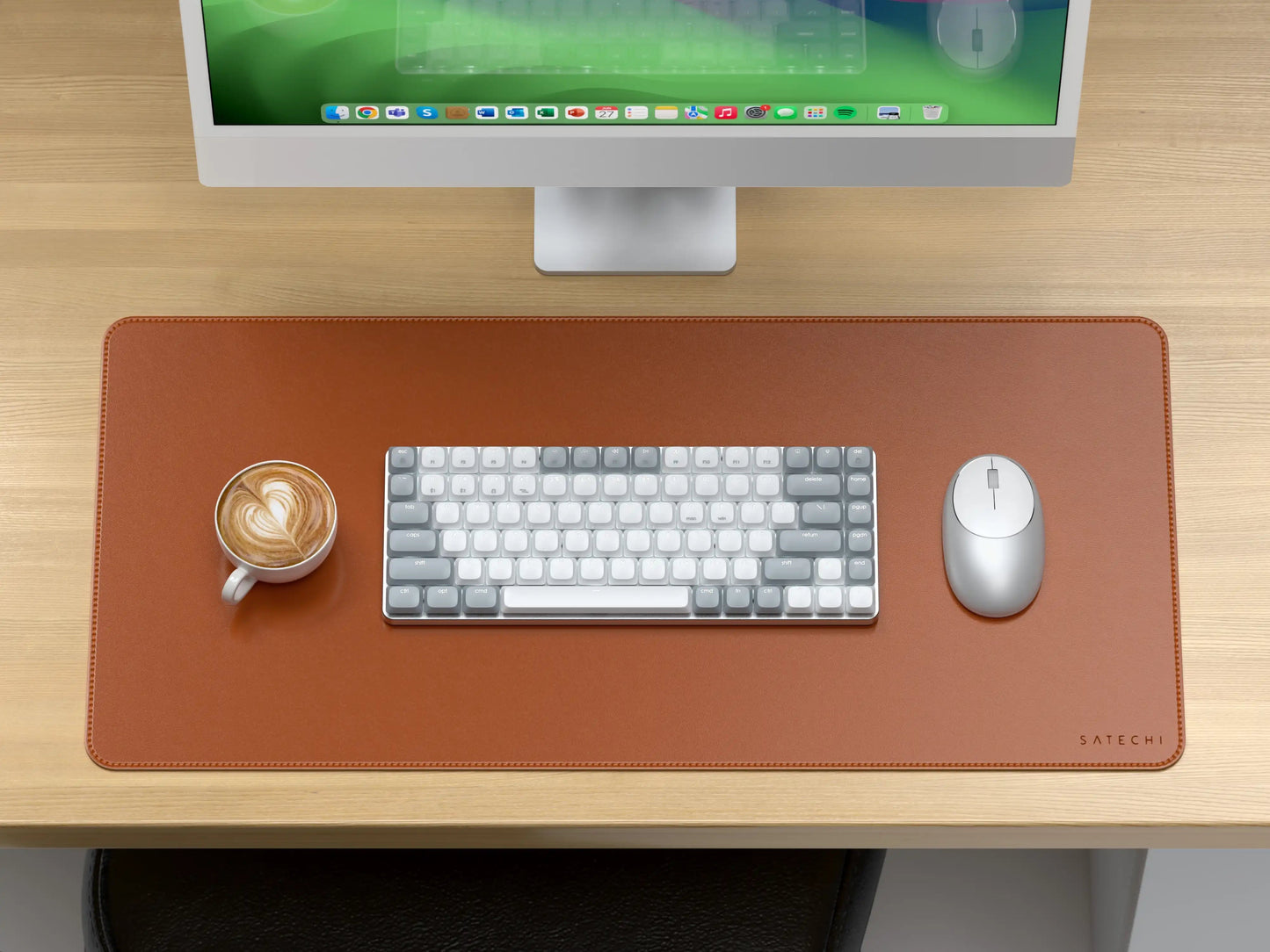 Satechi Vegan-Leather Premium Desk Mat - Brown - iSTYLE RS