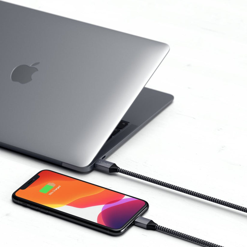 SATECHI USB-C TO LIGHTNING CABLE - 1,8M - iSTYLE RS